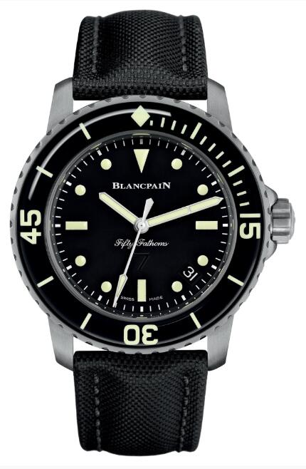 Replica Blancpain Fifty Fathoms Automatique 5015E-1130-B52A Watch